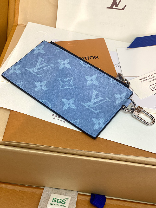 Louis Vuitton 4