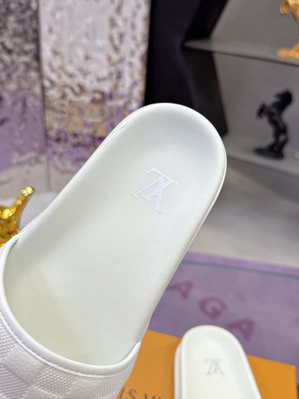 Louis Vuitton 2