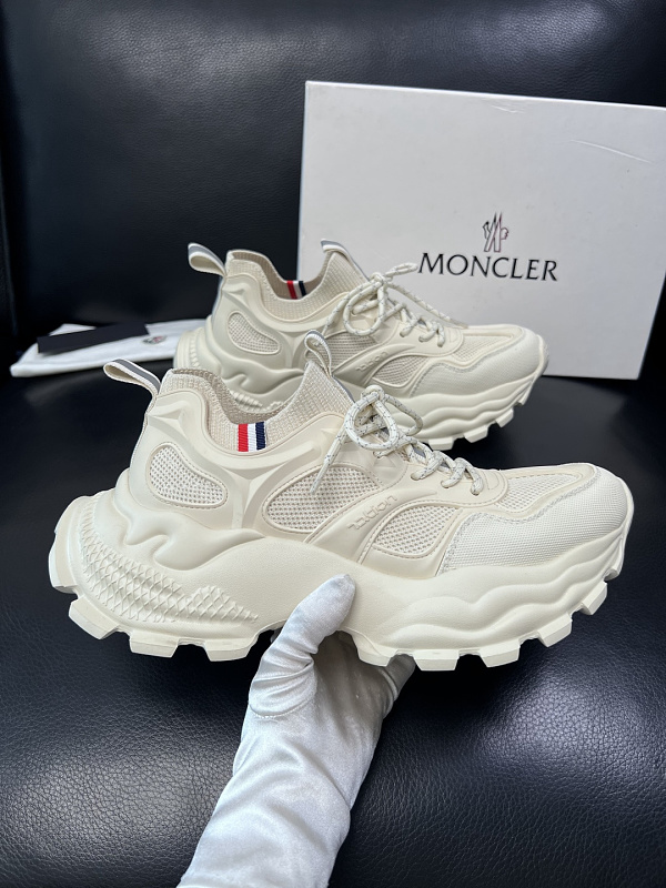 Moncle* · 2