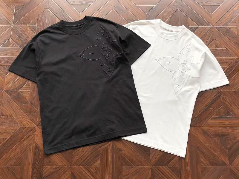 L⭐ T-shirt · 6