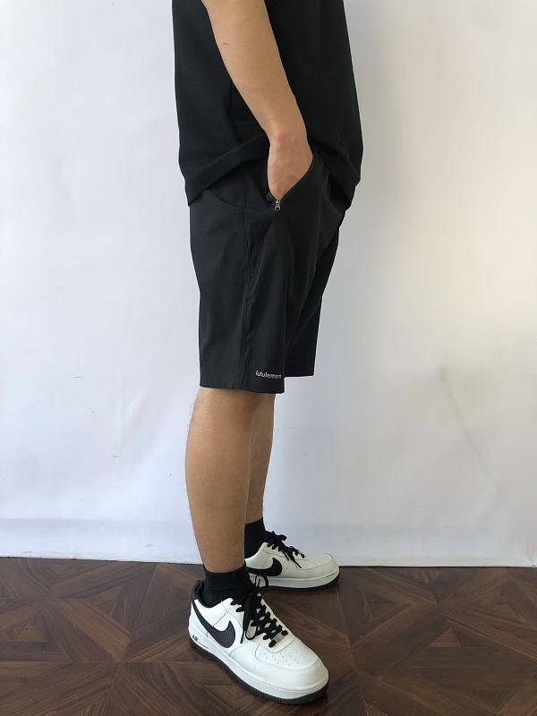 L⭐ ⭐ Ul⭐ M⭐ N Shorts · 3
