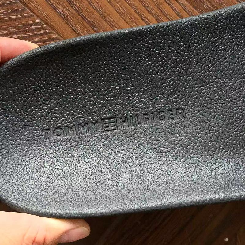 T ⭐⭐ ⭐ H⭐⭐ ⭐r Slippers 12
