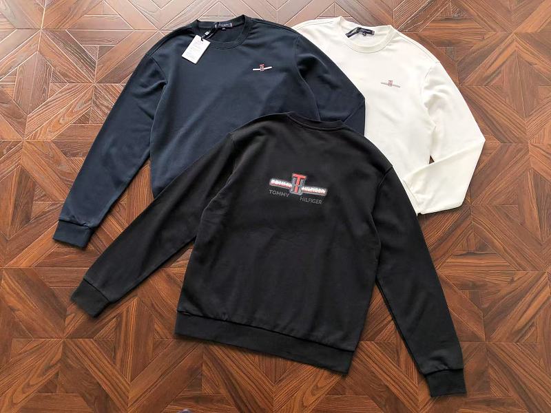 T ⭐⭐ ⭐ H⭐⭐ ⭐r Sweater · 6