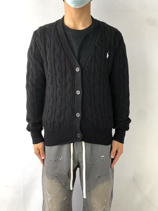 R⭐l⭐ Sweater · 3