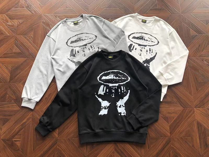 C⭐rt⭐⭐z Sweater · 6
