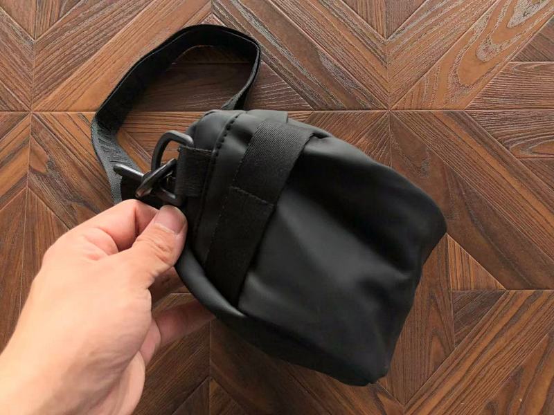 Essentials Bag 12