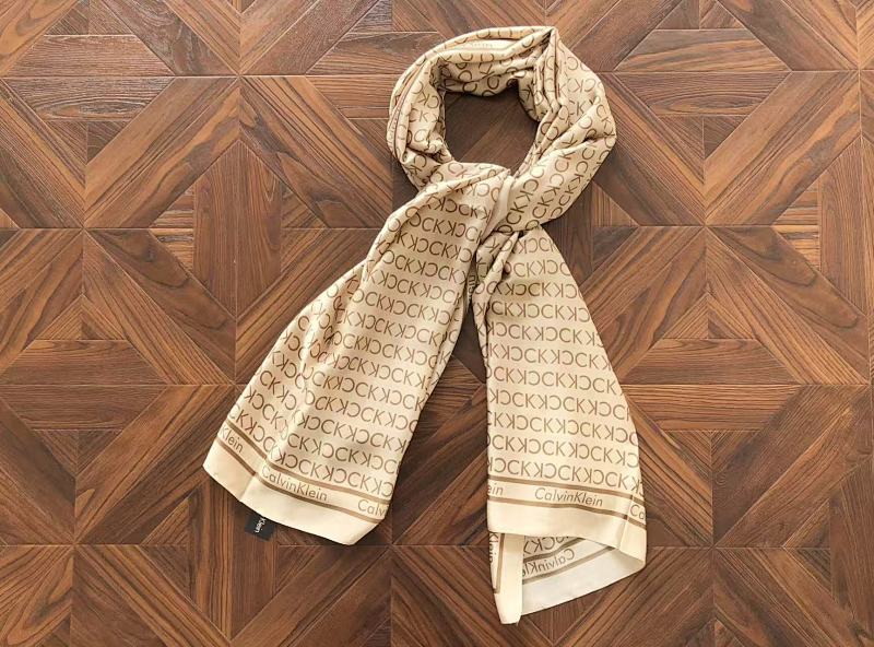C⭐l⭐in K⭐e⭐n Scarf 6