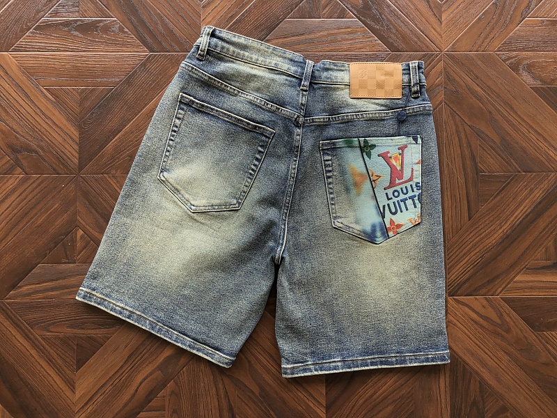 L⭐ Shorts · 6