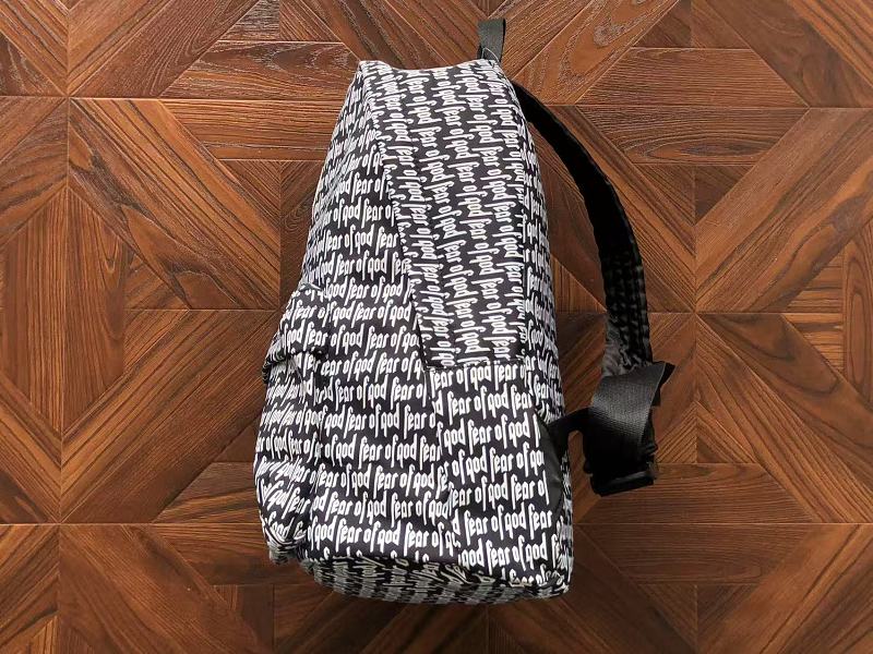 Essentials-fog Bag 5