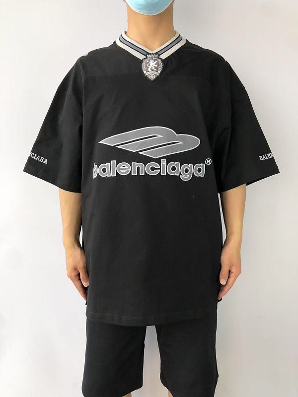B⭐l⭐⭐⭐ia⭐a T-shirt · 6