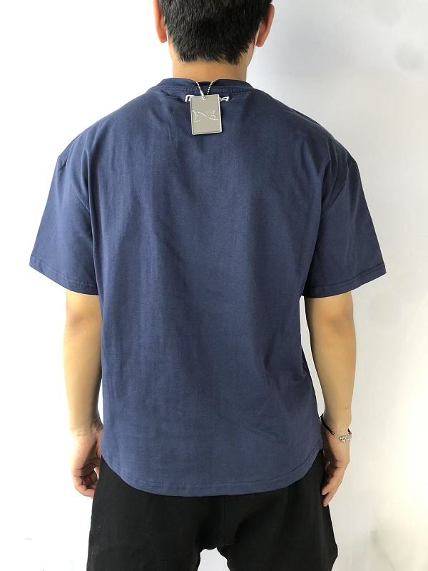 M⭐ Rt⭐ A T-shirt · 3
