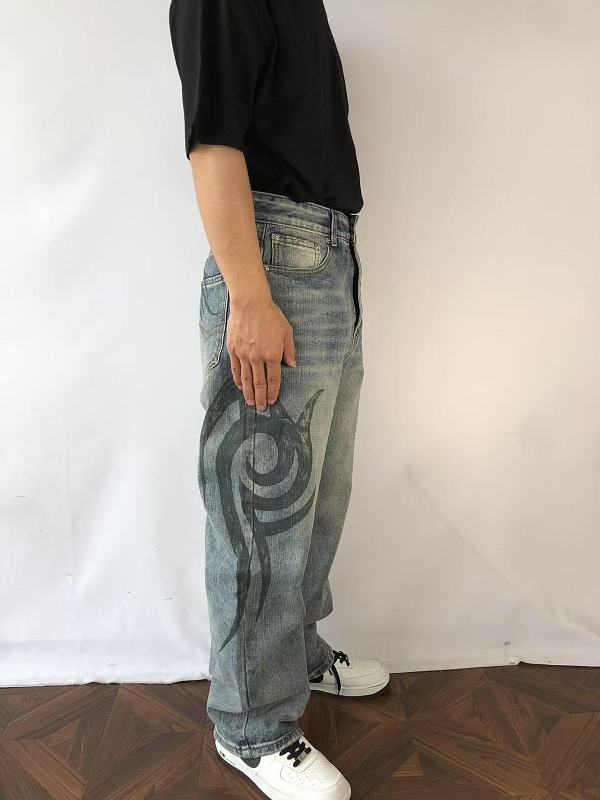 B⭐l⭐⭐⭐ia⭐a Trousers · 4