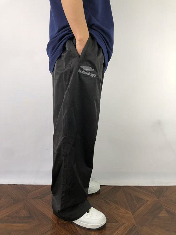 B⭐l⭐⭐⭐ia⭐a Trousers · 6