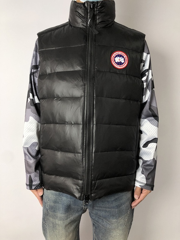 C⭐n⭐⭐a G⭐⭐⭐e Down Vest · 5