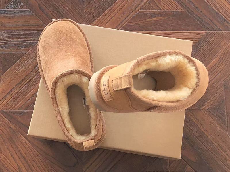 U⭐g Shoes 10