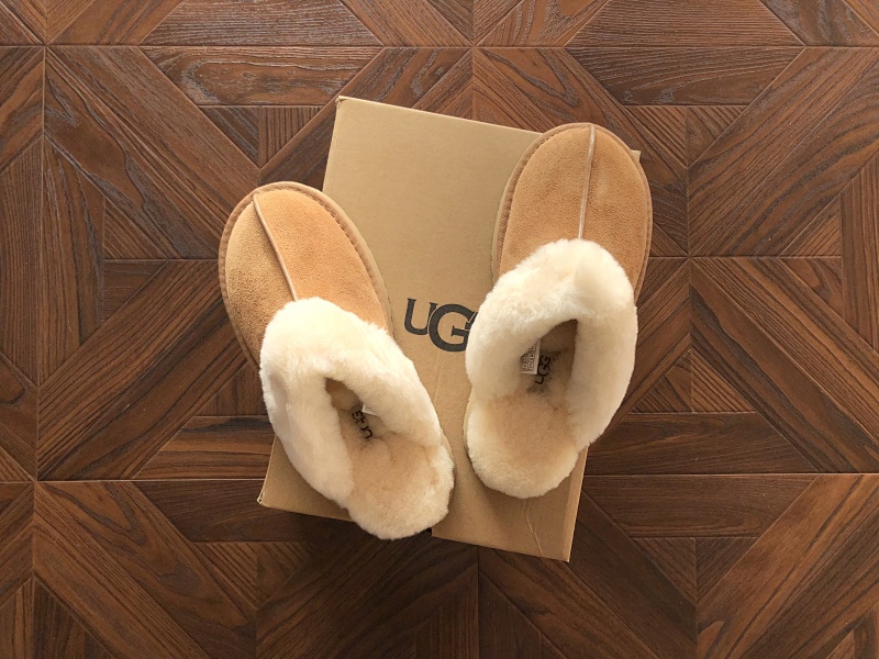 U⭐g Shoes 10