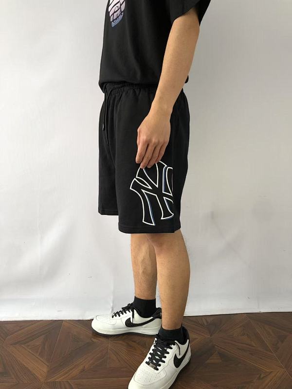 M⭐ B Shorts · 3