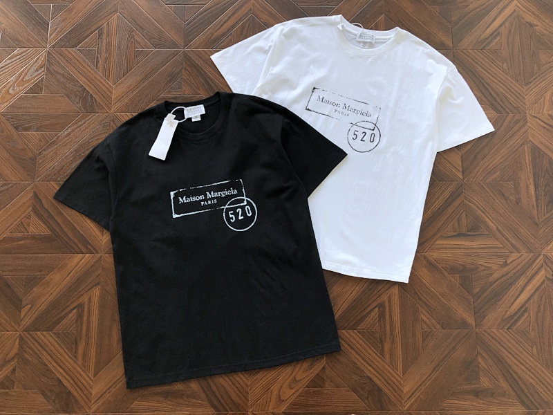 M⭐ Is⭐ N M⭐ R⭐ Ie⭐ A T-shirt · 6