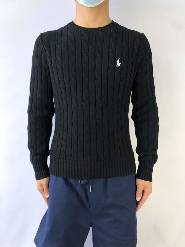 R⭐l⭐ Sweater · 4