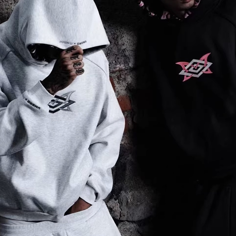 M⭐ Rt⭐ A X Umbro Hoodie · 3