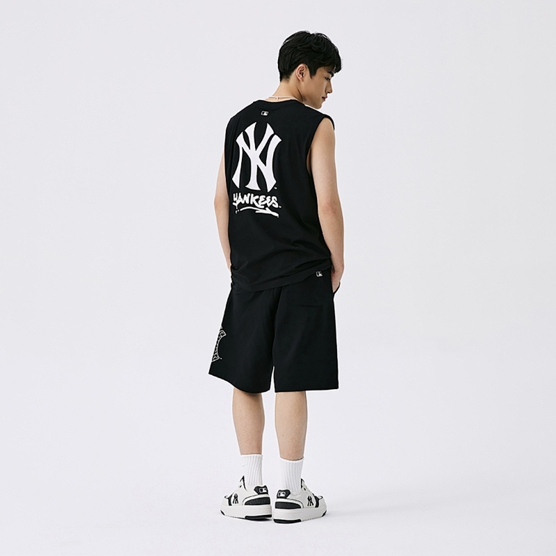 M⭐ B Vest · 4