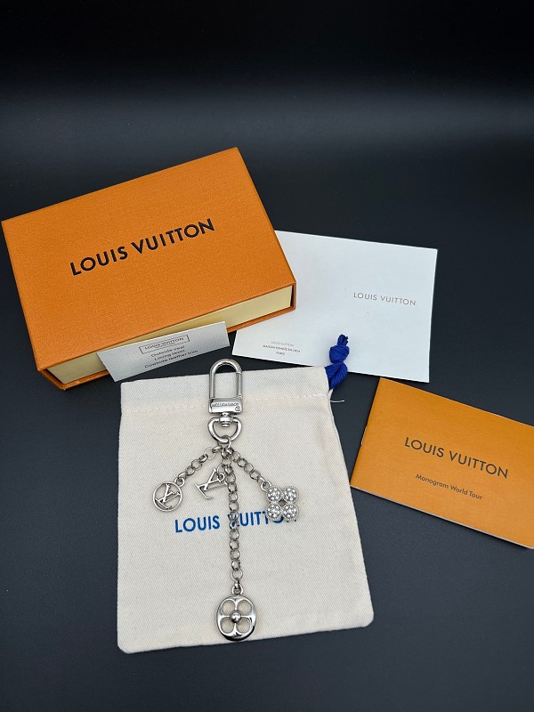 L⭐ Jewelry 7