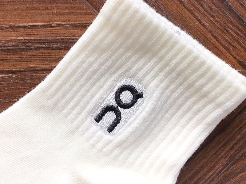 On Ru⭐ ⭐ I⭐ G Socks 9