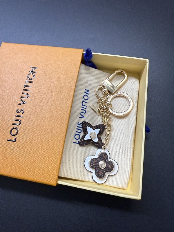 L⭐ Jewelry 5