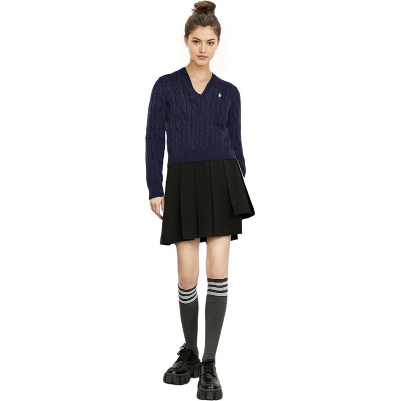 R⭐l⭐ Sweater · 4