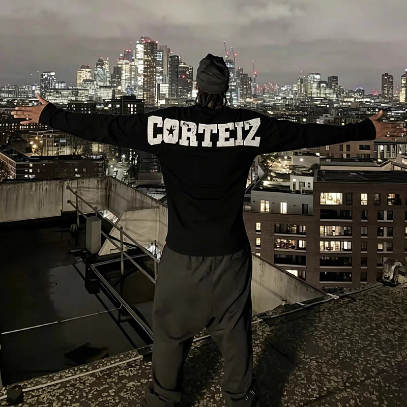 C⭐rt⭐⭐z Long-sleeve · 2