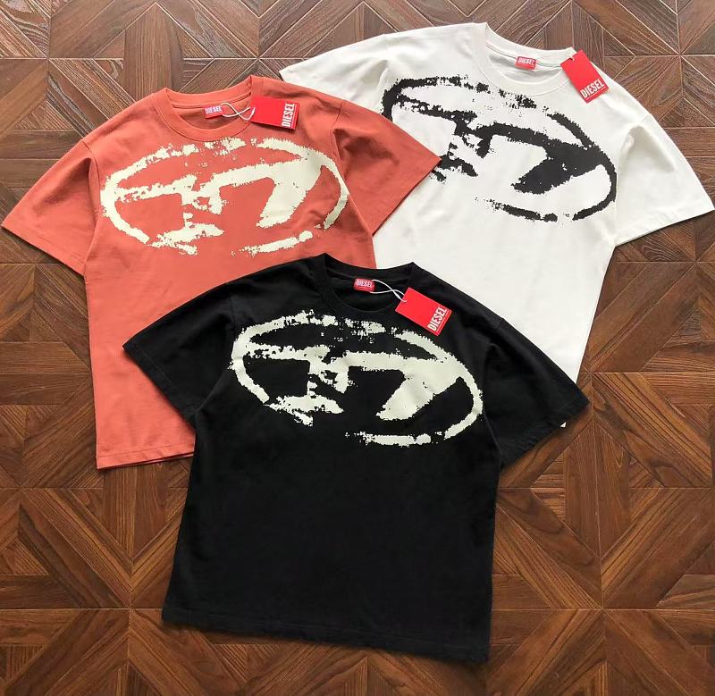 D⭐e⭐e⭐ T-shirt · 6