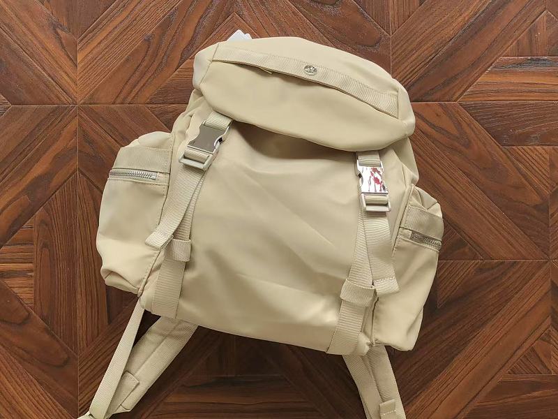 L⭐ ⭐ Ul⭐ M⭐ N Bag 8