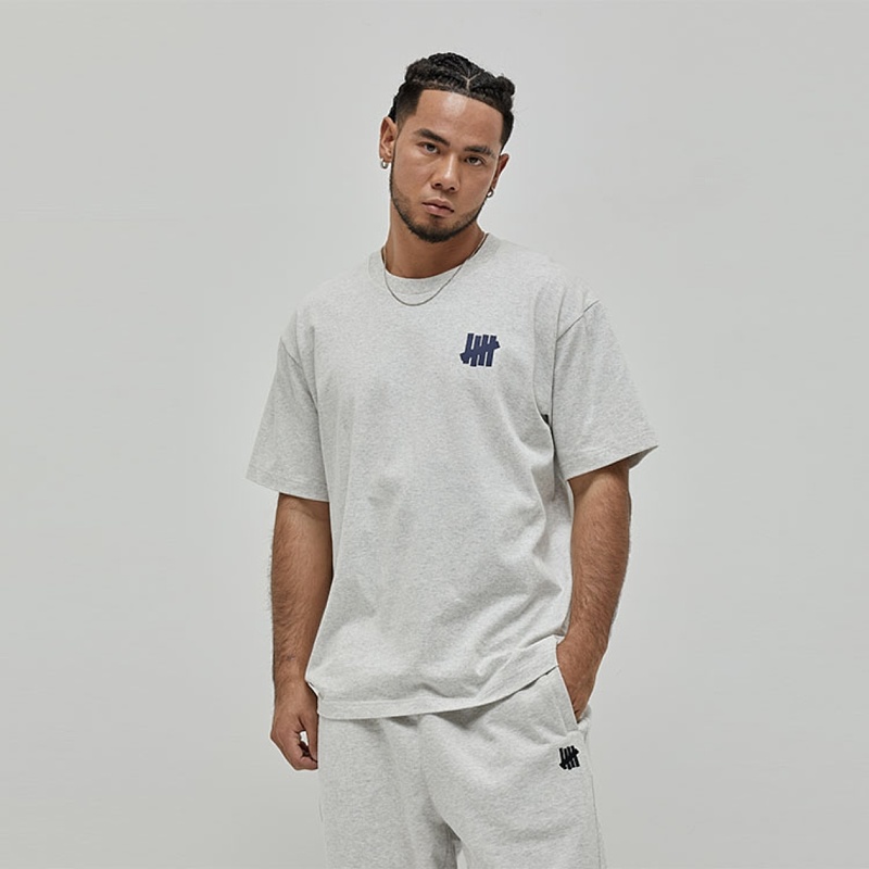 Undefeated T-shirt · 3