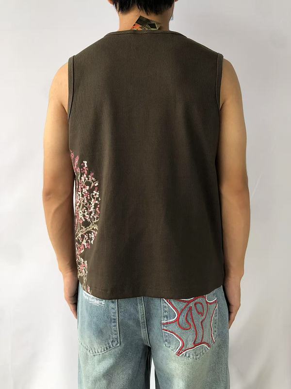 De⭐ Sc⭐ U⭐ Ze Vest · 4