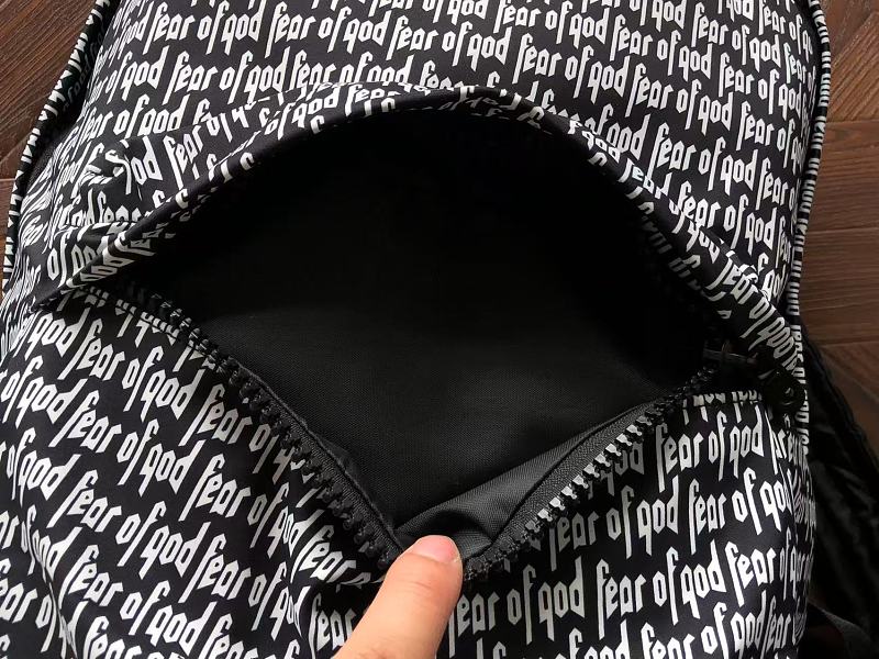 Essentials-fog Bag 10