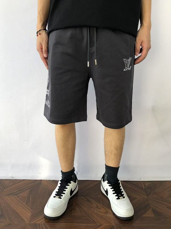 L⭐ Shorts · 2