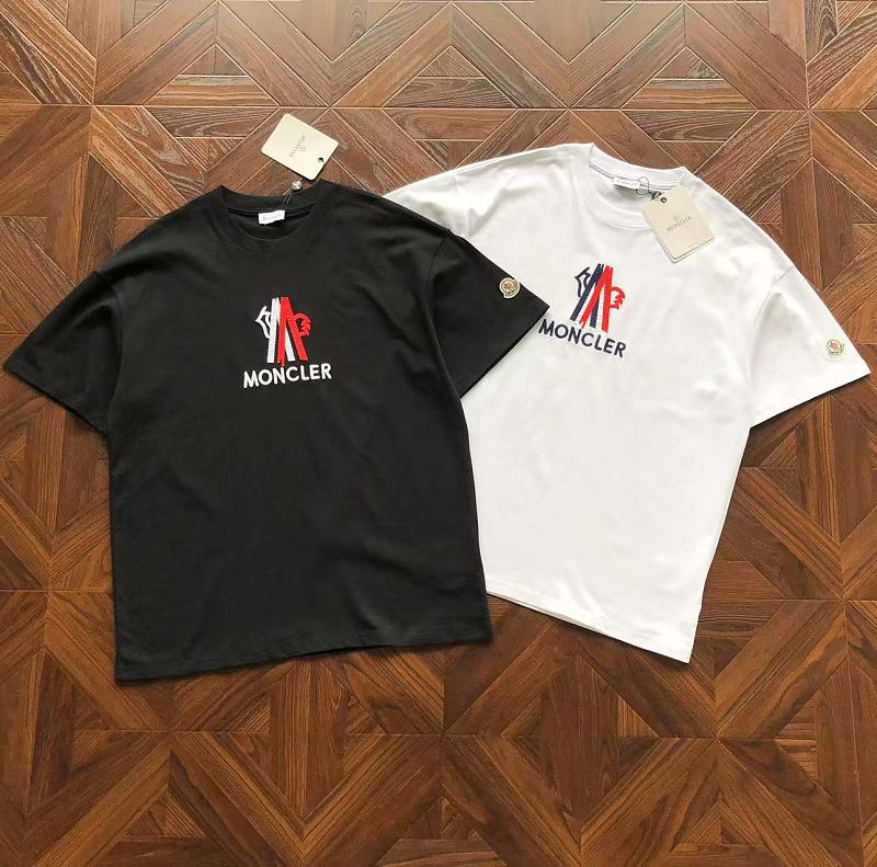 M⭐⭐⭐⭐⭐r T-shirt · 5