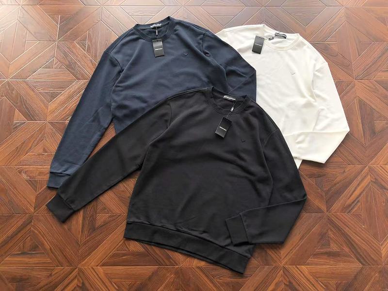 E⭐p⭐r⭐⭐ A⭐m⭐n⭐ Sweater · 6