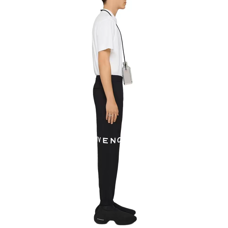 Gi⭐ En⭐ H⭐ Trousers · 4