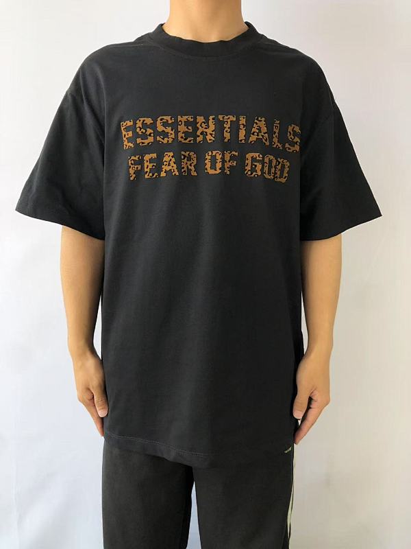Essentials T-shirt 2