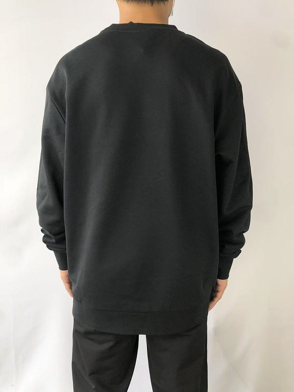 H⭐g⭐ B⭐⭐s Sweater · 3