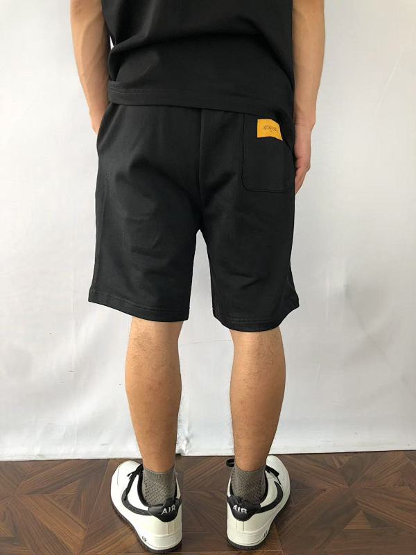 L⭐ Shorts · 3