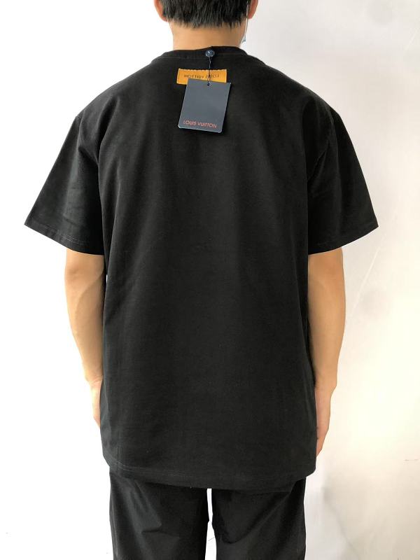 L⭐ T-shirt · 5