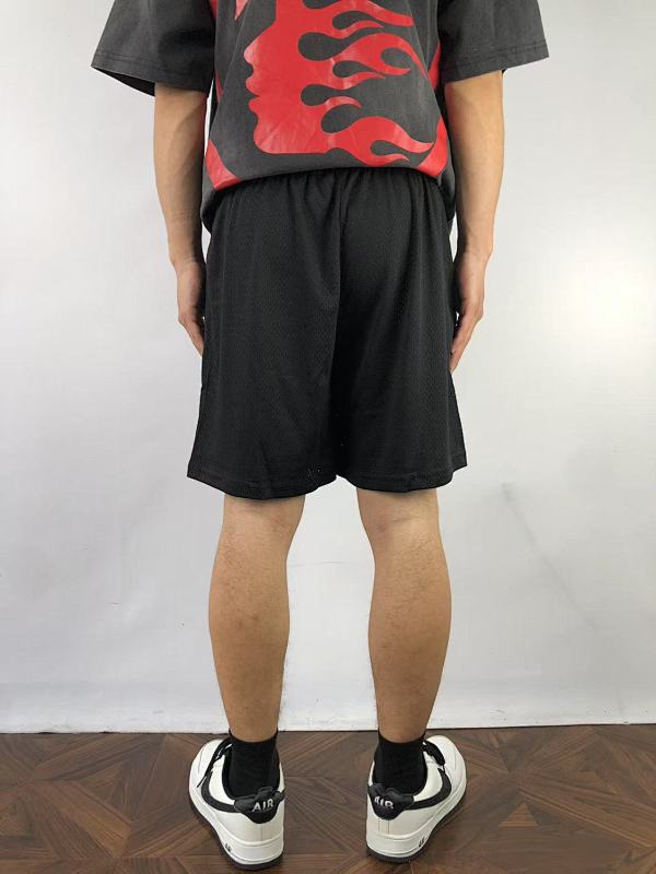 Er⭐ C Em⭐ Nu⭐ L Shorts · 3
