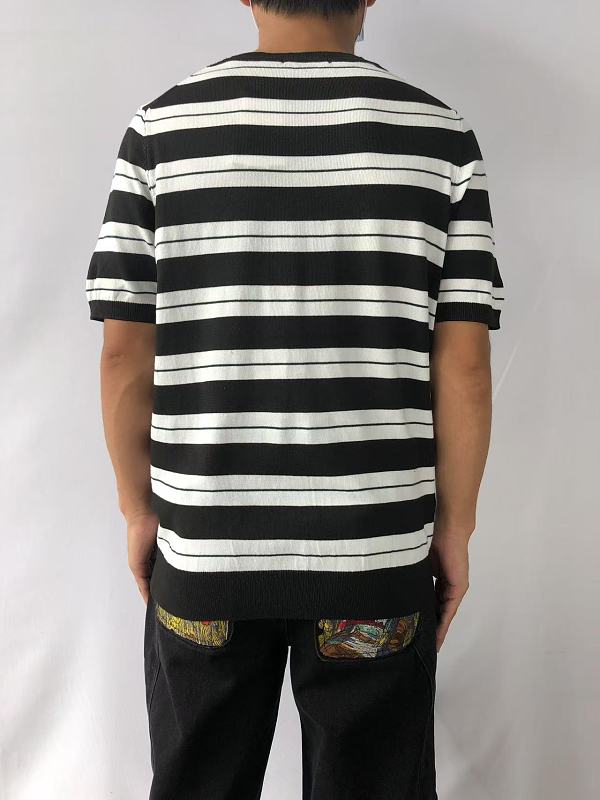 R⭐l⭐ T-shirt Sweater · 4