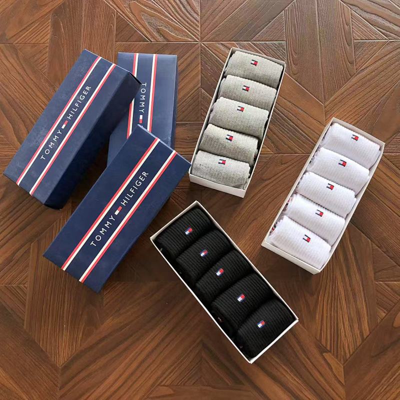 T ⭐⭐ ⭐ H⭐⭐ ⭐r Socks 2