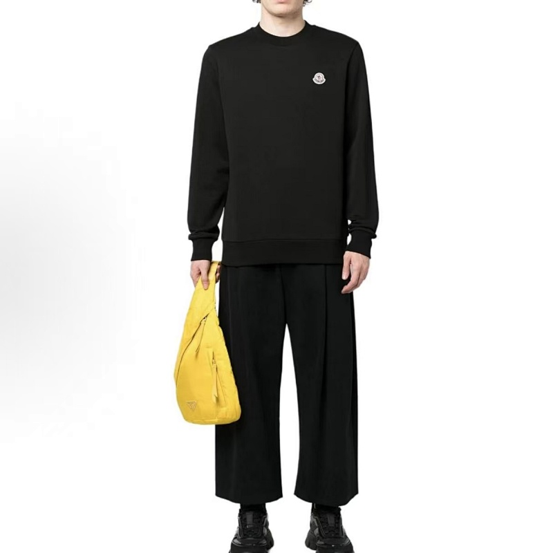 M⭐⭐⭐⭐⭐r Sweater · 2