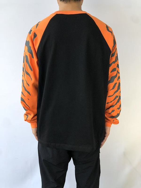 S⭐ P⭐ E⭐ E Long-sleeve · 4