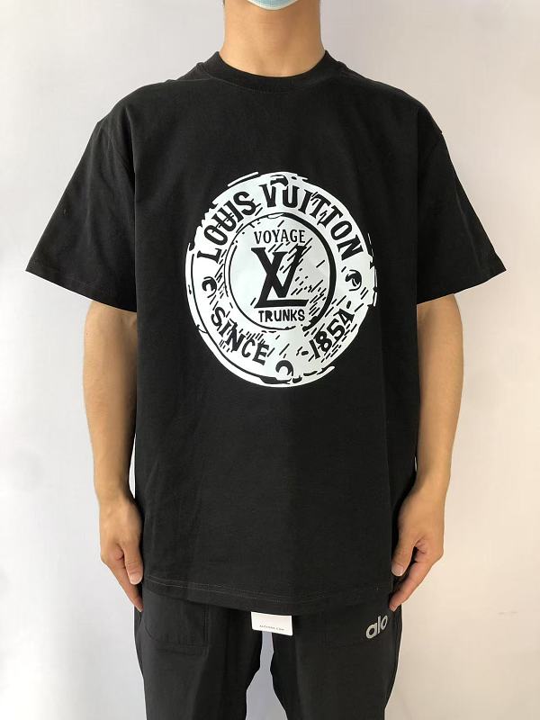 L⭐ T-shirt · 4
