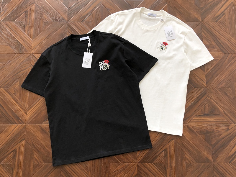 L⭐e⭐ ⭐ T-shirt · 6
